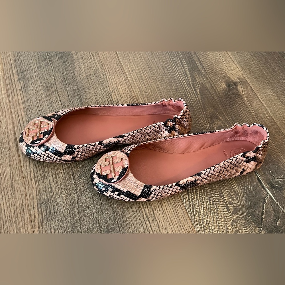 Tory Burch Minnie Travel Ballet Stamped Snake Printed Leather Blush Pink Size 6 - Picture 3 of 11